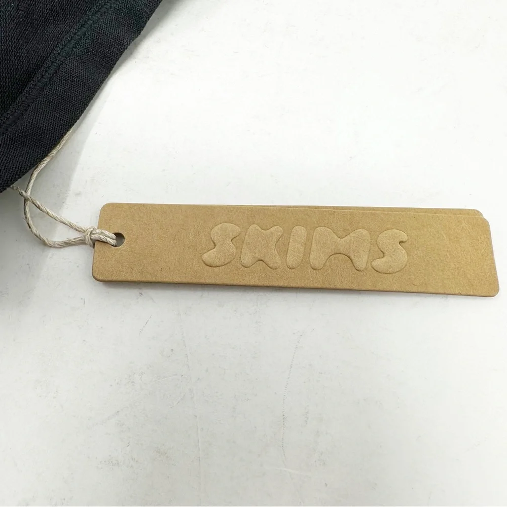 SKIMS Fit Everybody Thong Onyx NWT in Size 2X - Picture 4 of 5